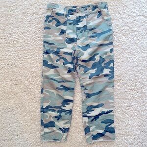 MOTHER ‘The Shaker’ Crop Camo Pants